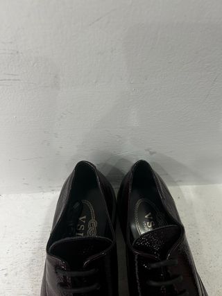 Scarpe stringate donna vernice borchie