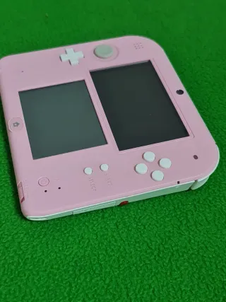 Nintendo 2DS Rosa + Funda Luigi + Cargador