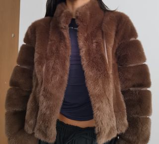 Chaqueta de pelo marrón