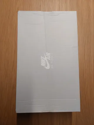 Nike Air Force 1 '07 sin estrenar