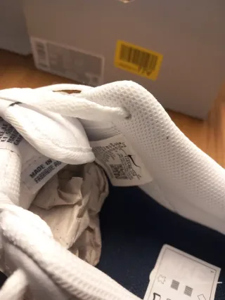 Nike Air Force 1 '07 sin estrenar