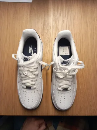 Nike Air Force 1 '07 sin estrenar