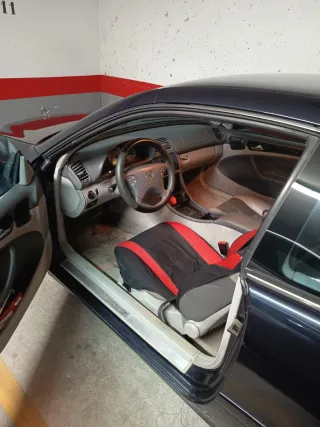 Mercedes-Benz  CLK 2001