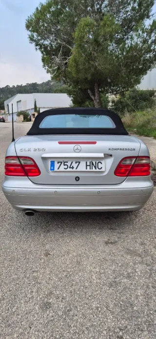Mercedes-Benz  CLK 2002