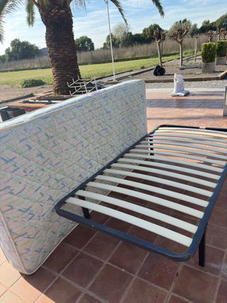 Colchón y somier de lamas