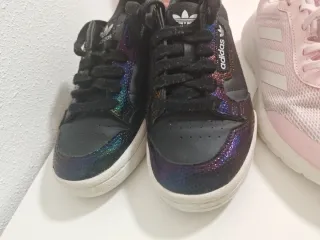Deportivas Adidas Negras y Multicolor