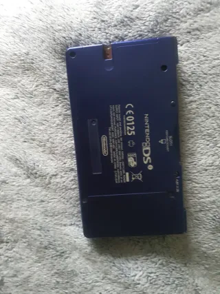 Nintendo DSi Azul Marino sin cargador