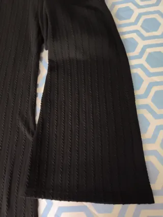 Buzo de vestir negro