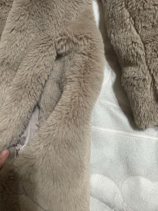 Cappotto in pelliccia beige da donna