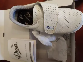 Zuecos trabajo blancos talla 38