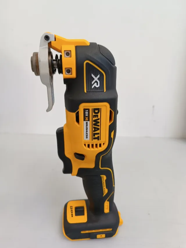 DEWALT DCS356 Multiutensile Oscillante P11Y6379