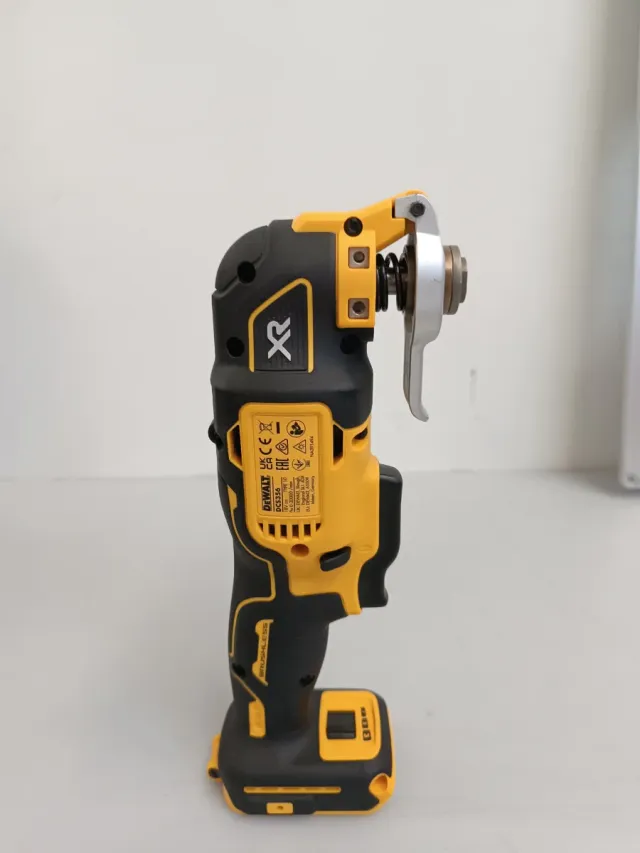 DEWALT DCS356 Multiutensile Oscillante P11Y6379