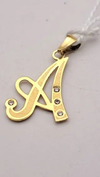 Colgante Letra A Oro 18k