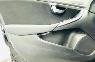 Volvo V40 VOLVO V40 2.0 D2