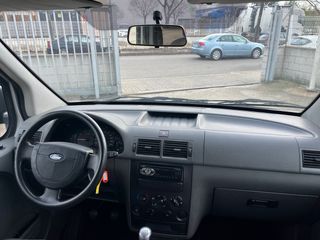 Ford Grand Tourneo Connect TDCO KOMBI 90 cv