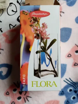 Florero de cristal, modelo Flora