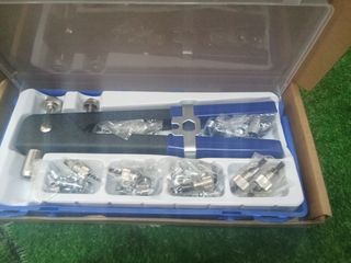 Ricettatrice per connettori