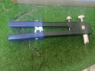 Ricettatrice per connettori