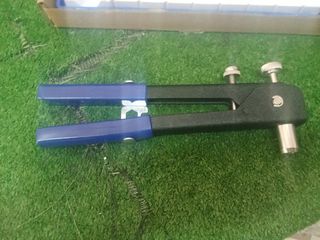 Ricettatrice per connettori