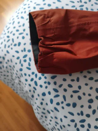 Cortavientos The North Face Naranja y Negro