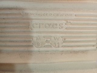 Crocs Talla 9 USA / 42 EUR Beige