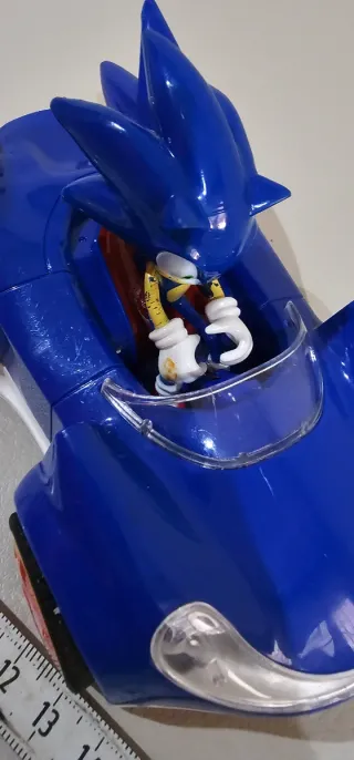 Coche de Retroficcion Sonic y Puzzle