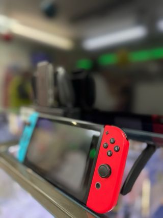 Nintendo Switch Azul y Rojo