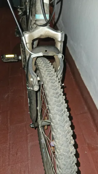 Bicicleta MTB 24 COLUER casi nueva