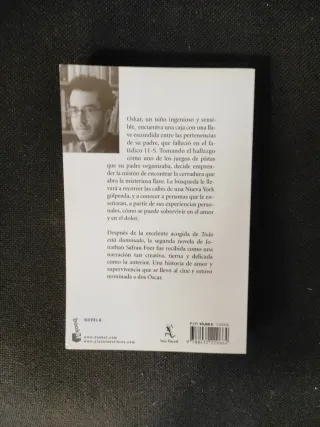 Tan fuerte, tan cerca