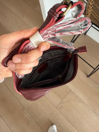 Bolso de piel burdeos A ESTRENAR