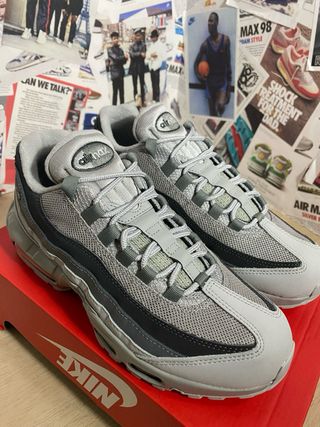 Nike Air Max 95 Gris - Varias Tallas Disponible