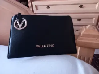 Cartera negra Valentino