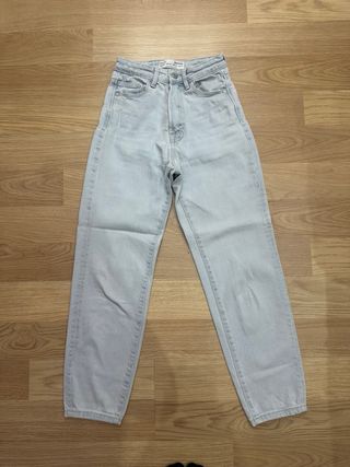 Pantalón vaquero Stradivarius azul