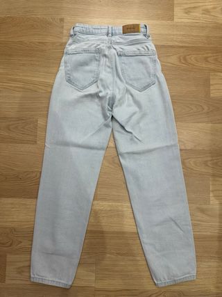 Pantalón vaquero Stradivarius azul