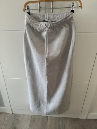 Falda larga Zara gris talla única