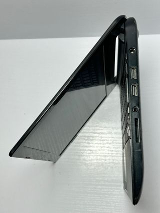 Toshiba Satellite Pro NB10 Celeron / 4Gb / 120Gb