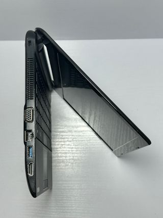 Toshiba Satellite Pro NB10 Celeron / 4Gb / 120Gb