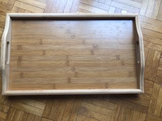 Mesa auxiliar plegable de bambú