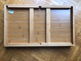 Mesa auxiliar plegable de bambú