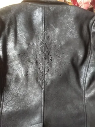 Americana Desigual Negra