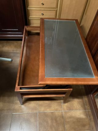 Mesa baja de madera y cristal elevable