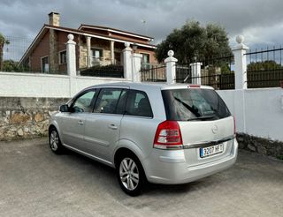 Opel Zafira 2011