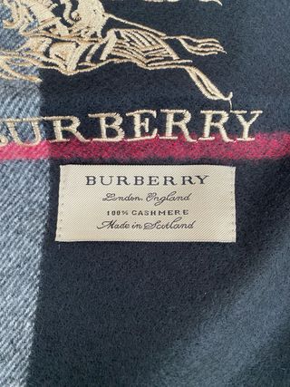 Bufanda Burberry de cashmere – Nueva con etiquetas