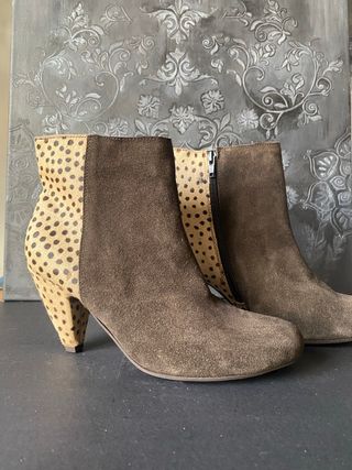 Botines Mujer Marrones y Beige