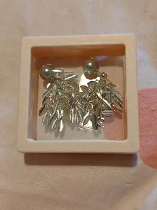 Pendientes plateados