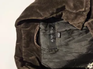 Cazadora marrón de terciopelo