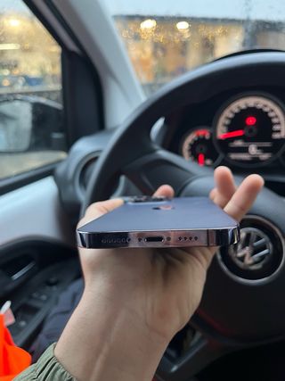 iPhone 14 Pro Max morado