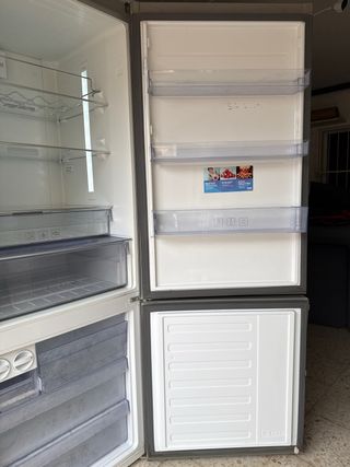 NUEVA Nevera BEKO Acero Inoxidable