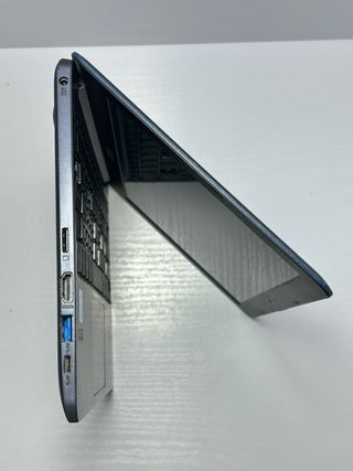 Asus VivoBook 12 Celeron / 4GB / 64GB SSD