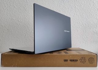 ASUS VIVOBOOK GAMA ALTA CORE I5 DOCEAVA GENERACION